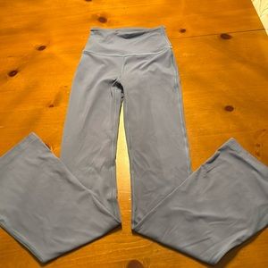 Lululemon Groove super high rise flared pant - size 2